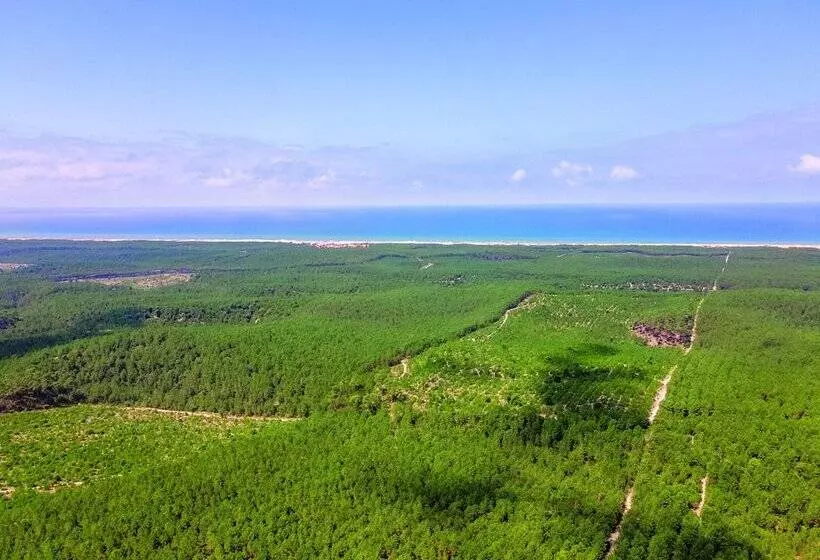 Hotelli Résidence Les Cavales