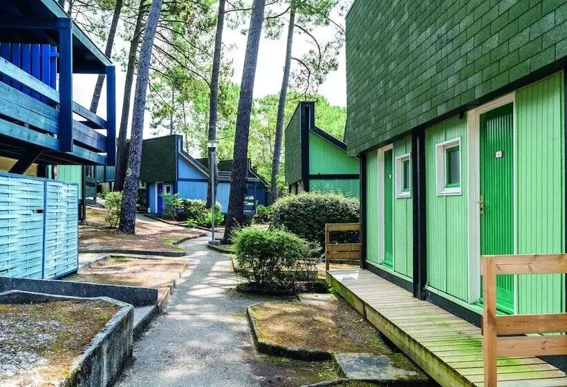 Hotelli Résidence Les Cavales