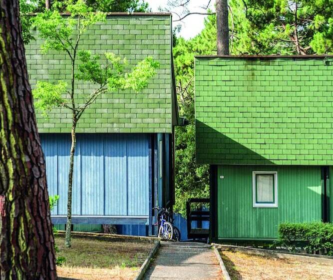 בית מלון כפרי Résidence Les Cavales