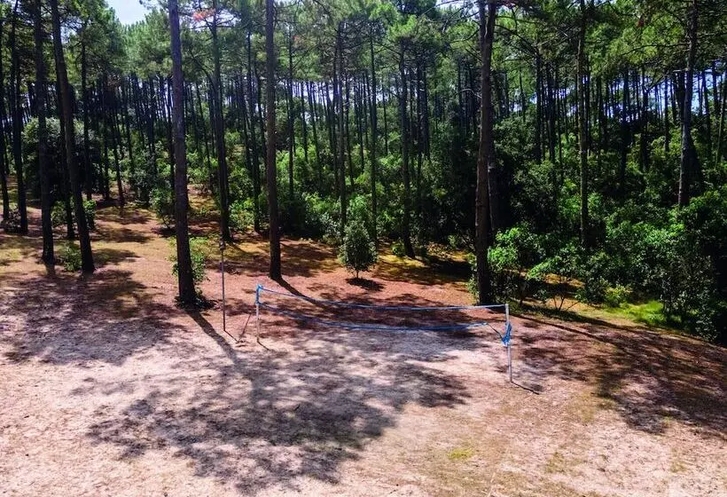 Hotelli Résidence Les Cavales