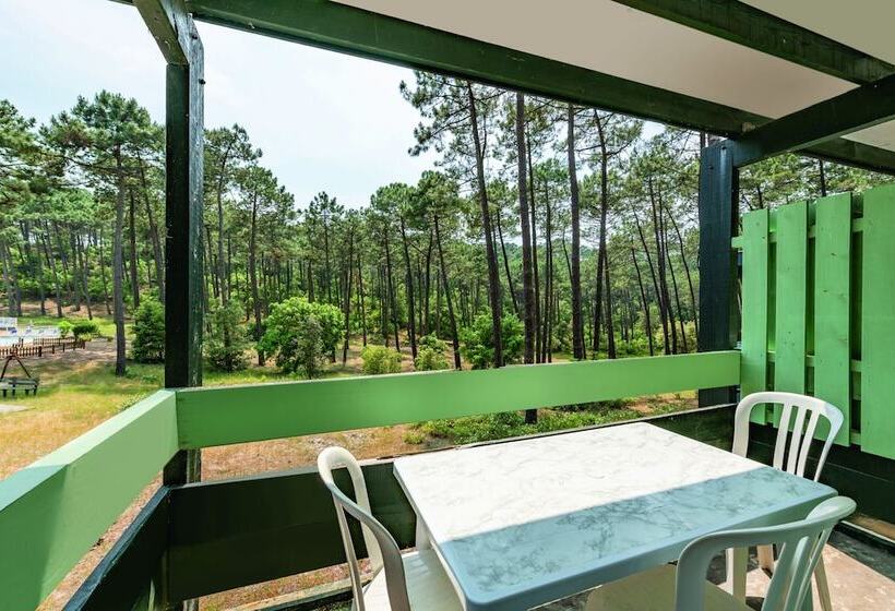 בית מלון כפרי Résidence Les Cavales