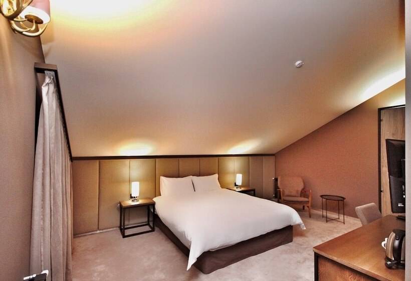 هتل Teghenis Resort