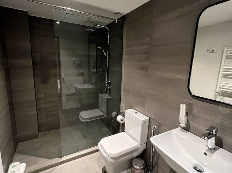 هتل Teghenis Resort