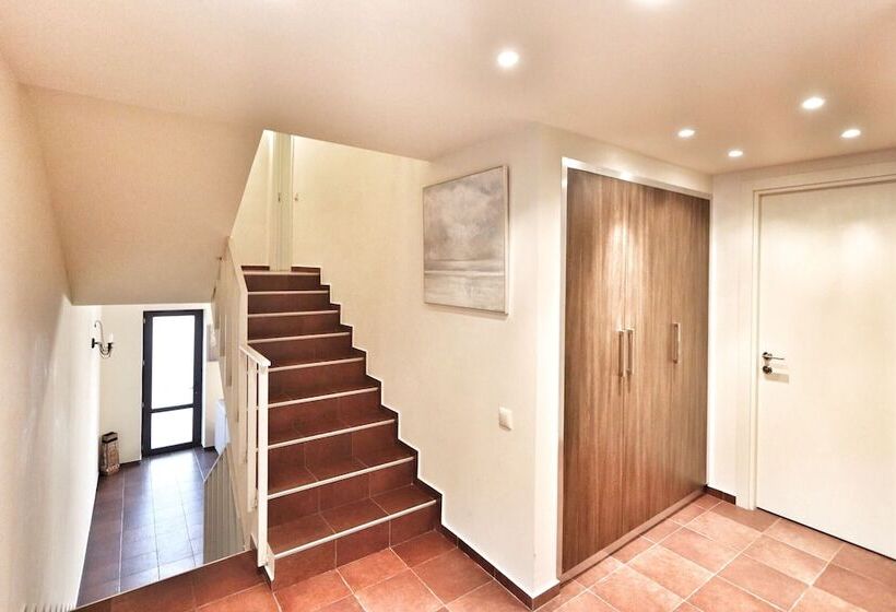 هتل Teghenis Resort