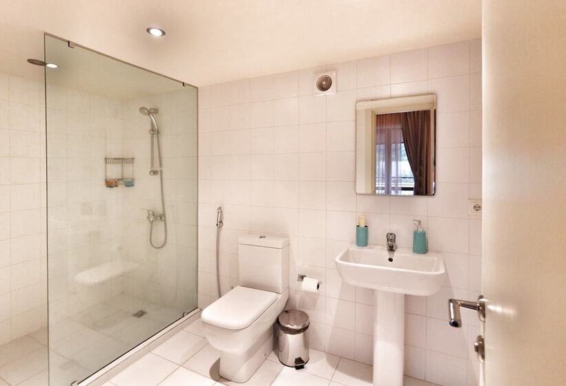 هتل Teghenis Resort