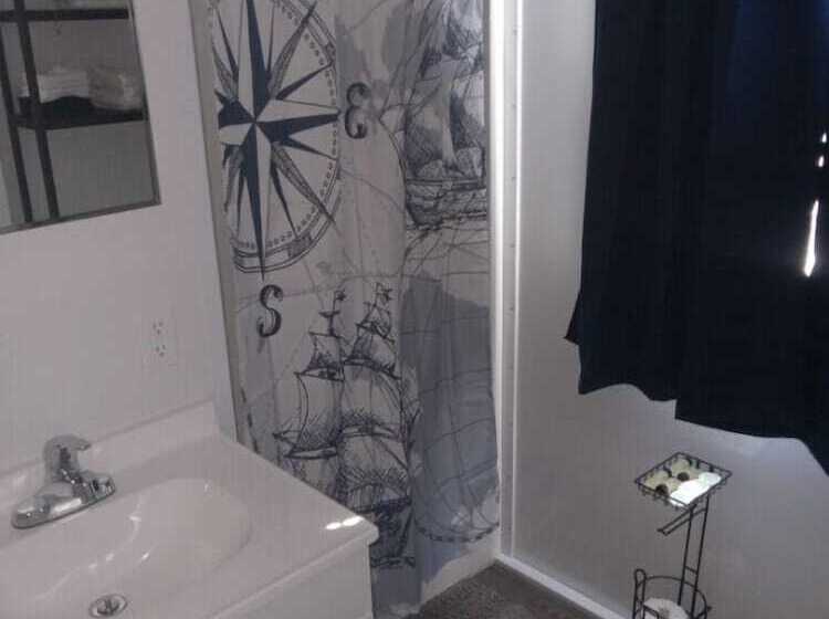 Отель Treasure Harbor