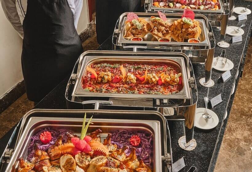 هتل Triumph White Sands