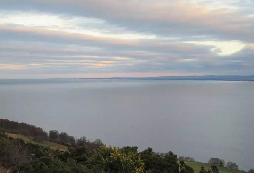 Osprey, Longhouse Cottages