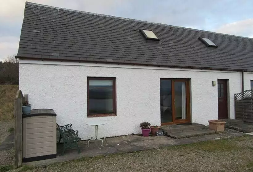 Osprey, Longhouse Cottages