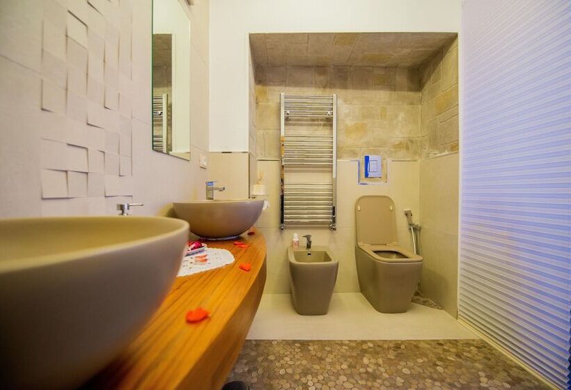 پانسیون Le Suite Del Nostromo