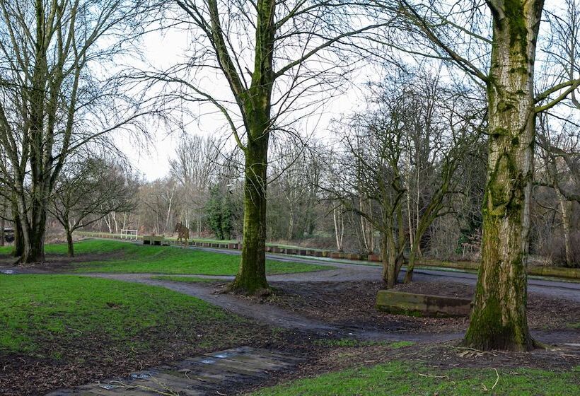 ペンション Pillo Rooms Cosy 2 Bed House In Eccles