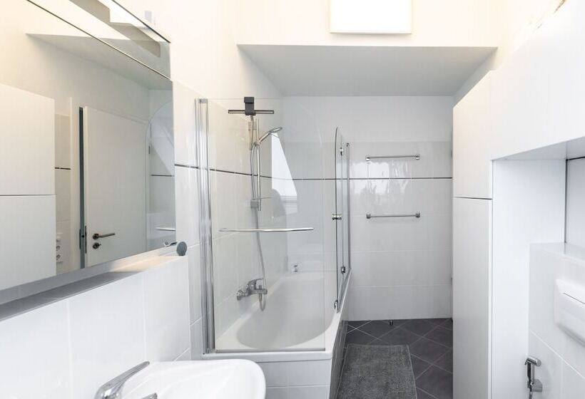 Пансион The Beverly Hills Of Frankfurt