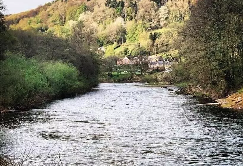 レジデンス Beautiful 4 Bed House In Monmouth