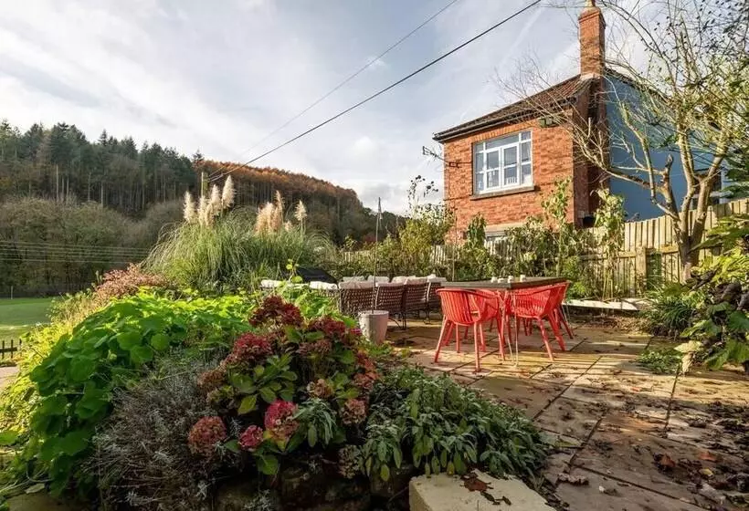 レジデンス Beautiful 4 Bed House In Monmouth