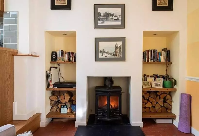 レジデンス Beautiful 4 Bed House In Monmouth