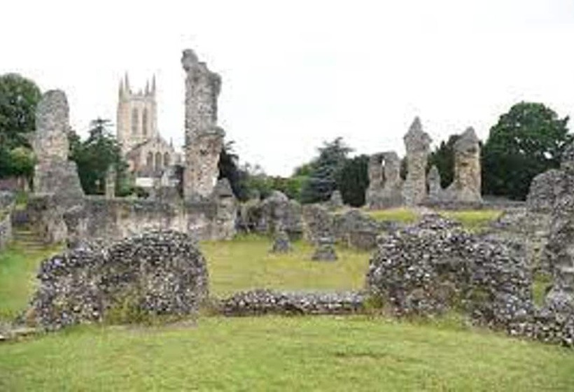 Резиденция Stylish Townhouse In Bury St Edmunds Centre