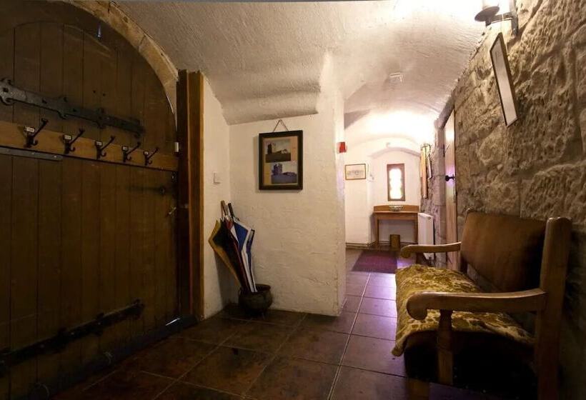 اقامتگاه The Manor At Plane Castle