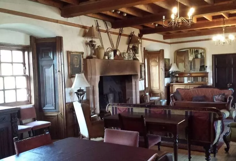 Residenssi The Manor At Plane Castle