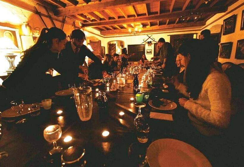 اقامتگاه The Manor At Plane Castle