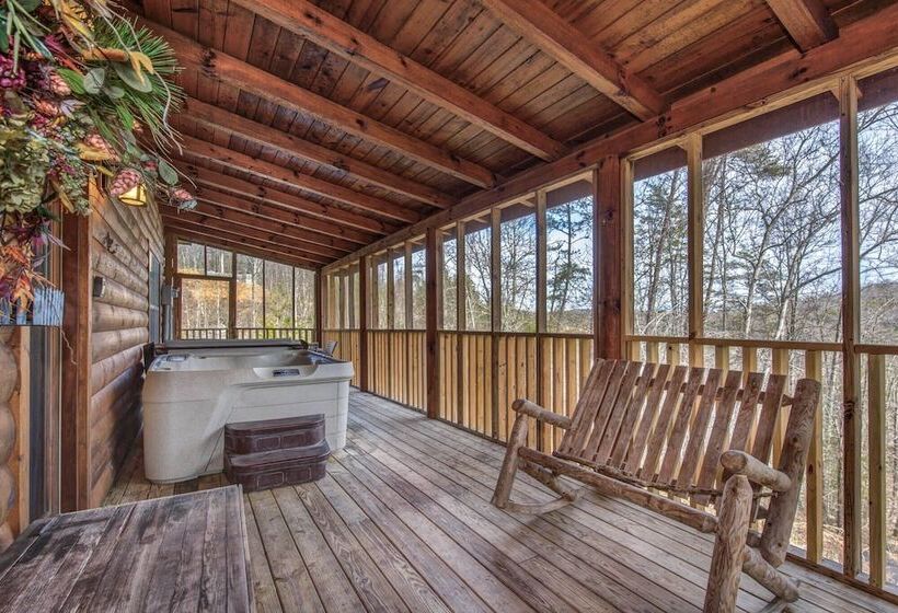 Woodland Wonder W/ Hot Tub And Pool Table!