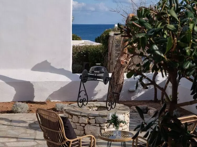 Ariti Seaside Residence