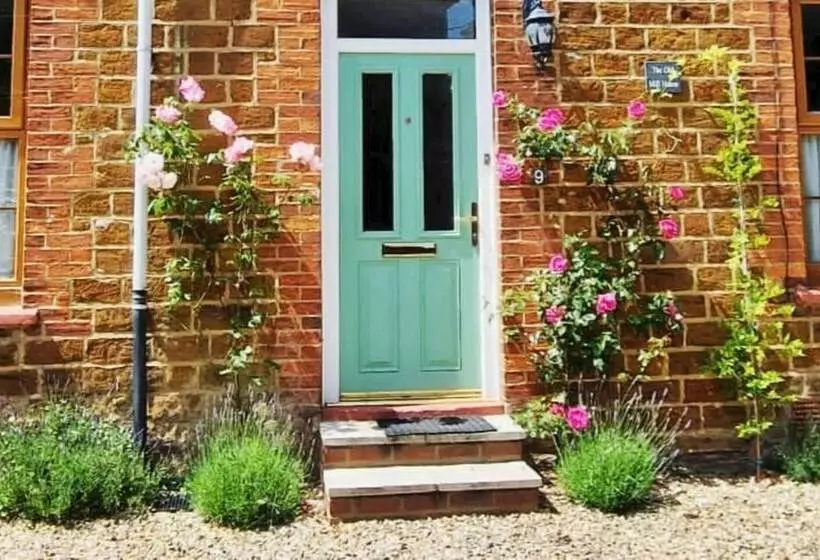 Beautiful 6 Bed Dog Friendly Cottage In Heacham