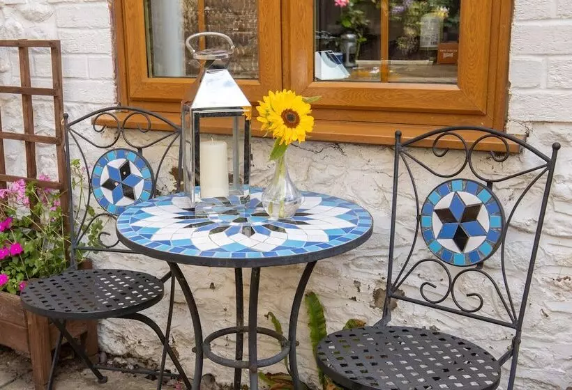 Beautiful 6 Bed Dog Friendly Cottage In Heacham