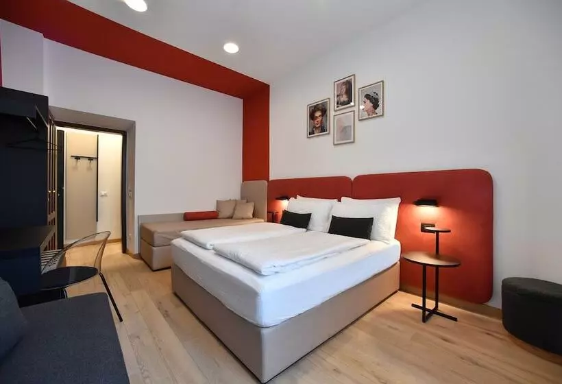 تختخواب و صبحانه House Of Bruno   Only Self Check In