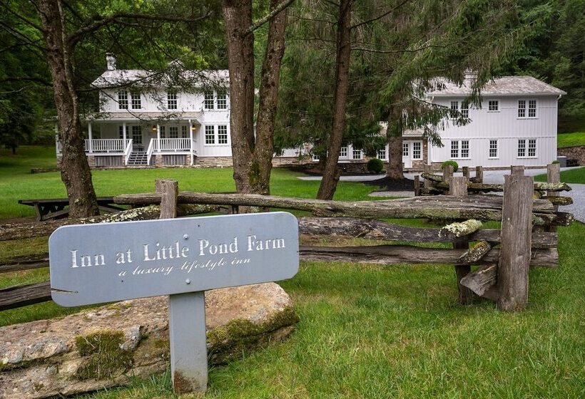 ベッドアンドブレックファースト The Inn At Little Pond Farm