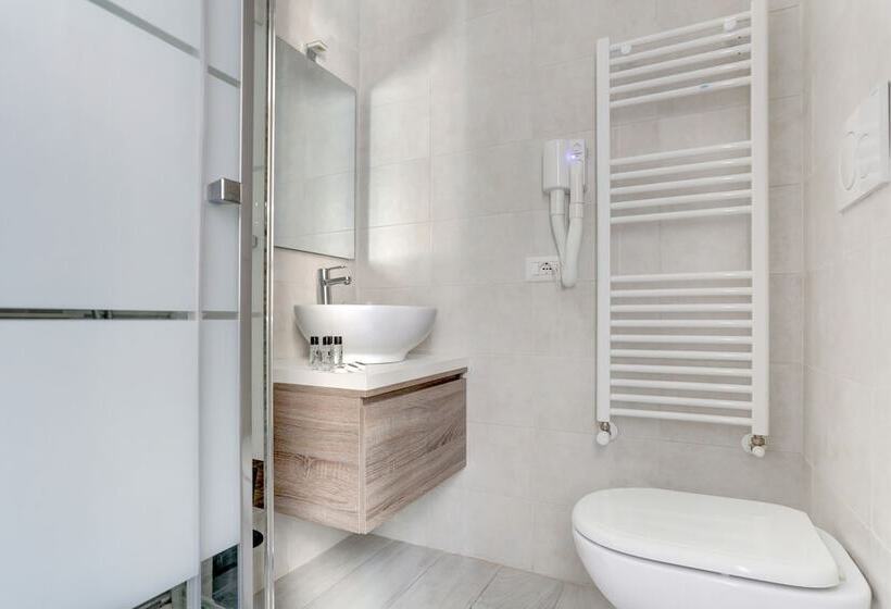 تختخواب و صبحانه Voyager House