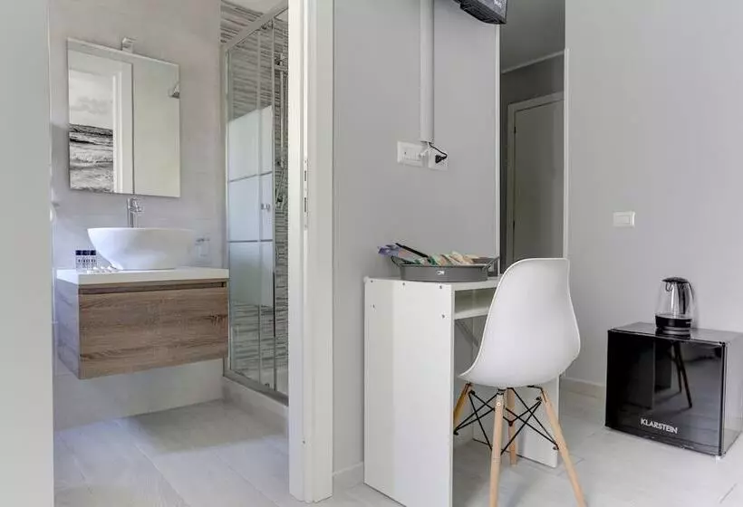 تختخواب و صبحانه Voyager House