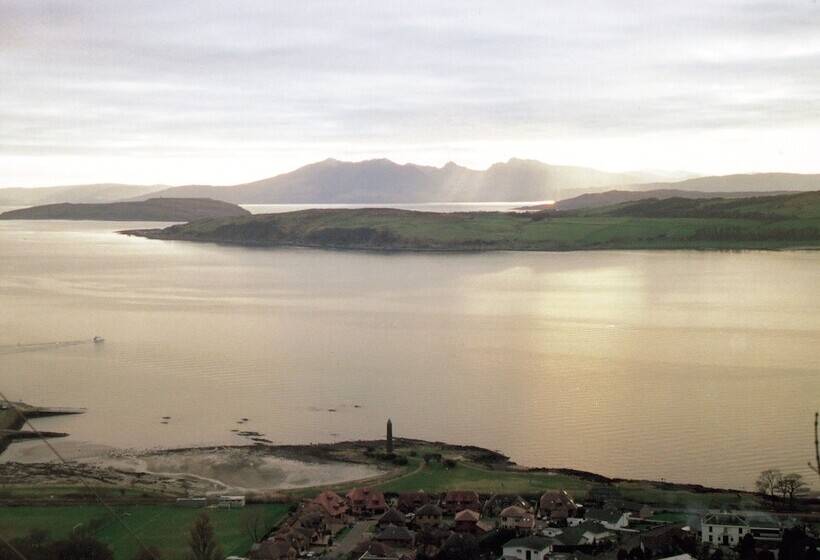 Charming Yurt In Kelburn Estate Near Largs