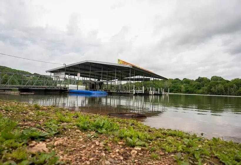 Hotelli Flat Creek Lodge