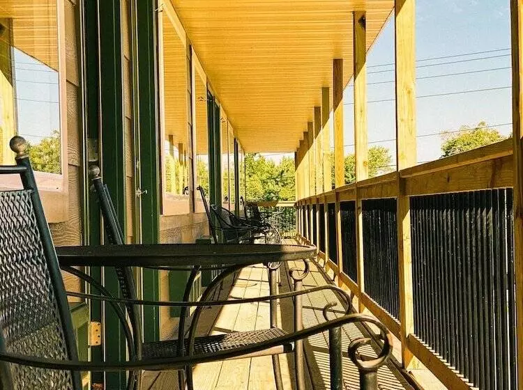 Hotelli Flat Creek Lodge