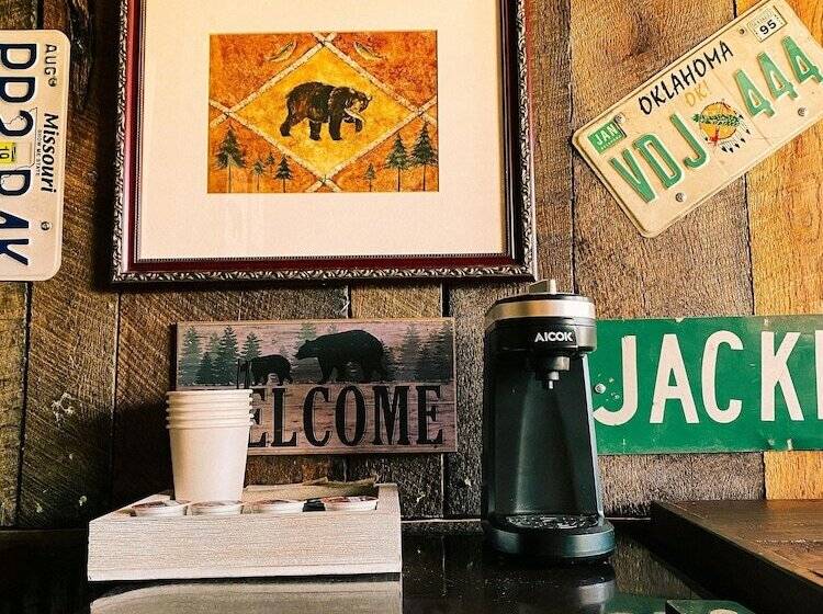 فندق Flat Creek Lodge