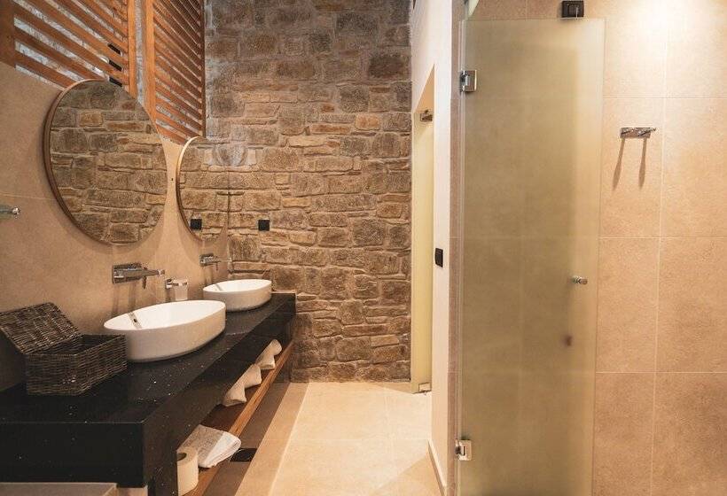 فندق Kouros Blanc Resort & Suites