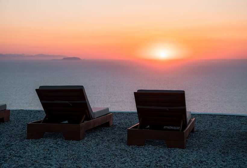 فندق Leon Luxury Suites