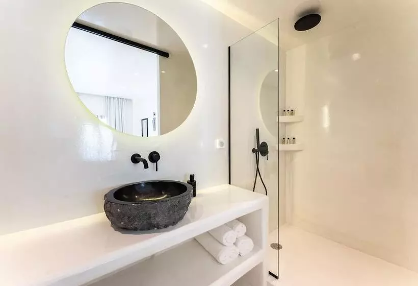 ホテル Leon Luxury Suites