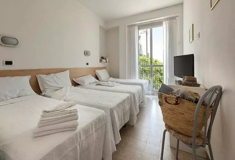 هتل Selene   Vista Mare