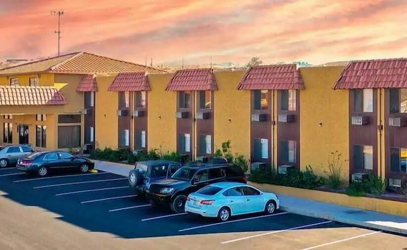 ホテル Sun Valley Suites