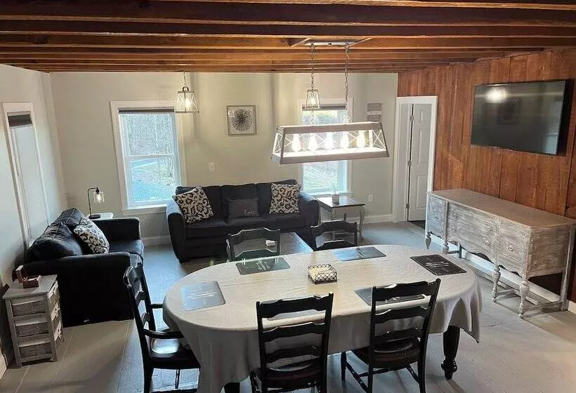 Hotelli Valley View Cabin