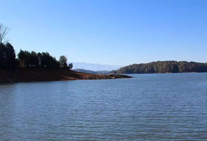 Huckleberry Hideaway