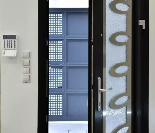 اقامتگاه Modern Villa In Heraklion City Center, Crete