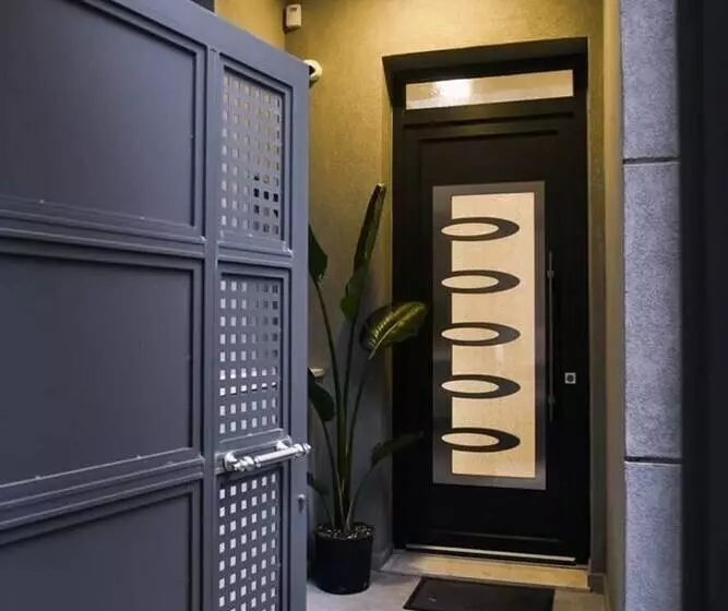 اقامتگاه Modern Villa In Heraklion City Center, Crete