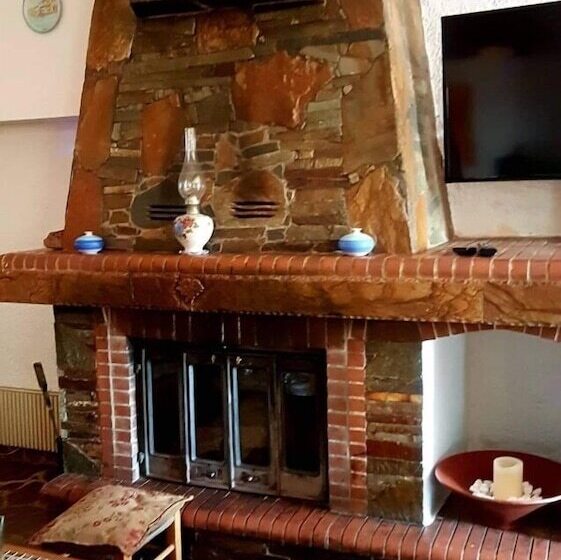 إقامة Remarkable 2 Bed House In Varnavas