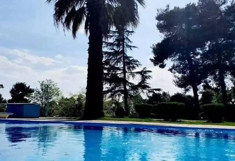 レジデンス Remarkable 2 Bed House In Varnavas