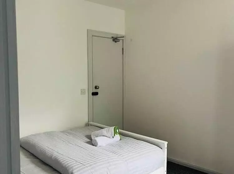 レジデンス Stunning 2 Bed House In Chatham