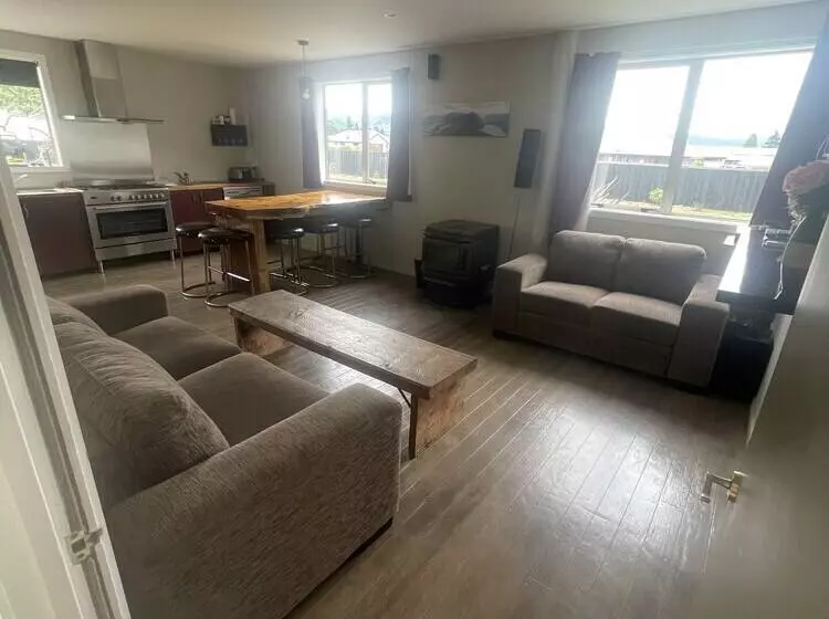 Springfield Motel And Lodge