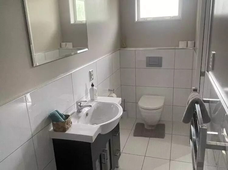 Springfield Motel And Lodge