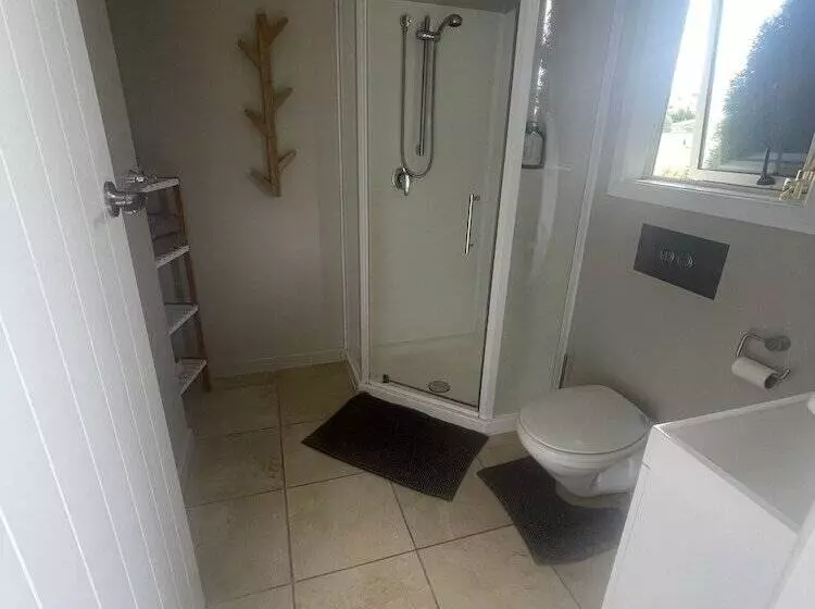 Springfield Motel And Lodge